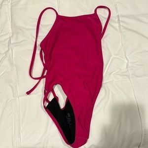 jolyn tie back
